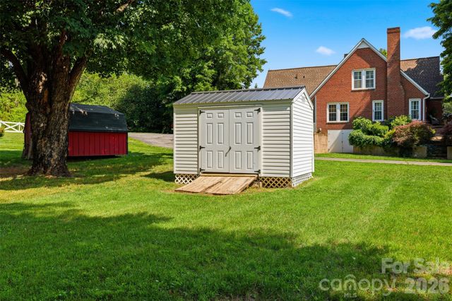 267 S Center Street, Taylorsville, NC 28681