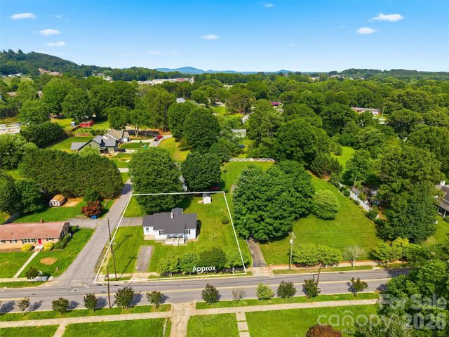 267 S Center Street, Taylorsville, NC 28681
