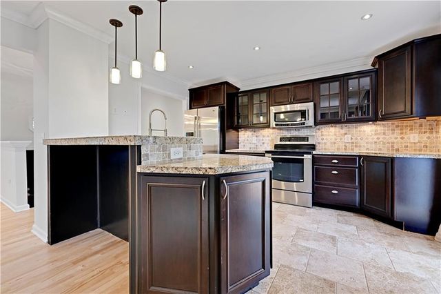 15604 W 151st Terrace, Olathe, KS 66062