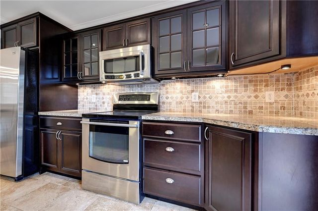15604 W 151st Terrace, Olathe, KS 66062