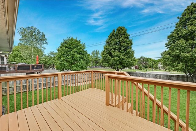 15604 W 151st Terrace, Olathe, KS 66062