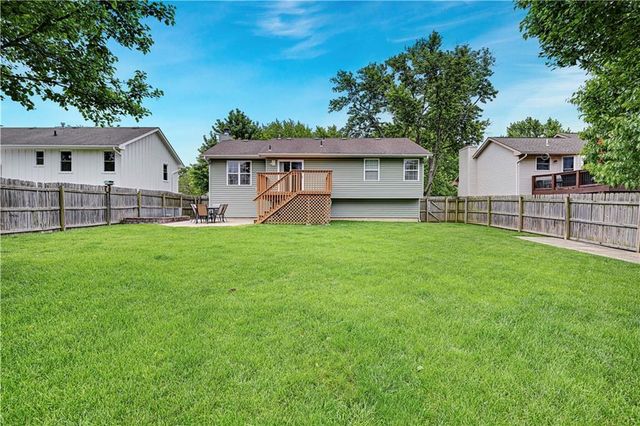 15604 W 151st Terrace, Olathe, KS 66062