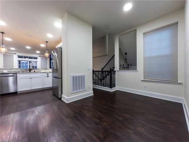 3021 Bay Shore LN, Suffolk, VA 23435