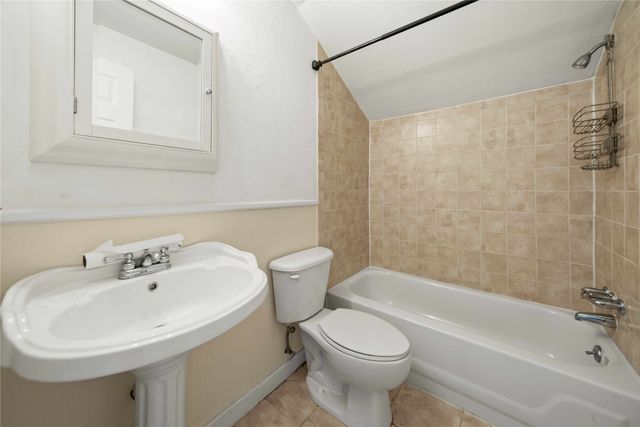 216 Pinewood Lane, Hideaway, TX 75771