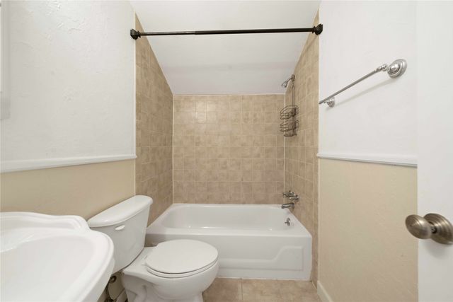 216 Pinewood Lane, Hideaway, TX 75771