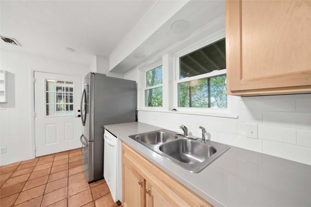 216 Pinewood Lane, Hideaway, TX 75771