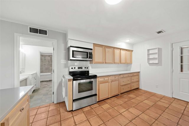 216 Pinewood Lane, Hideaway, TX 75771