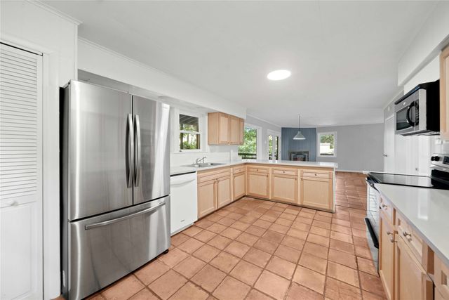 216 Pinewood Lane, Hideaway, TX 75771