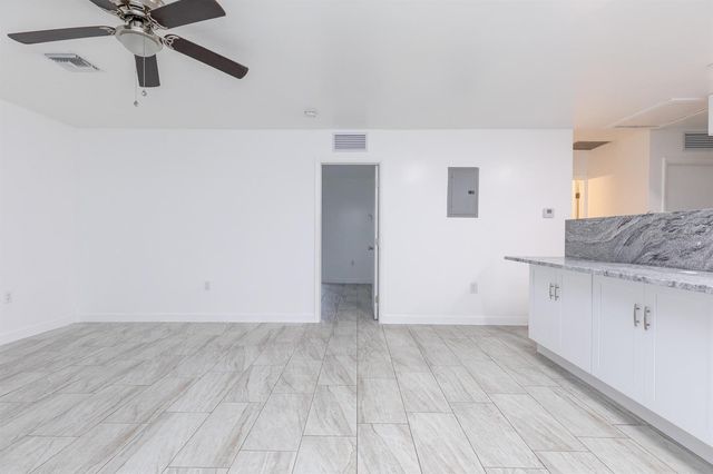 5918 Pierce Street, Hollywood, FL 33021