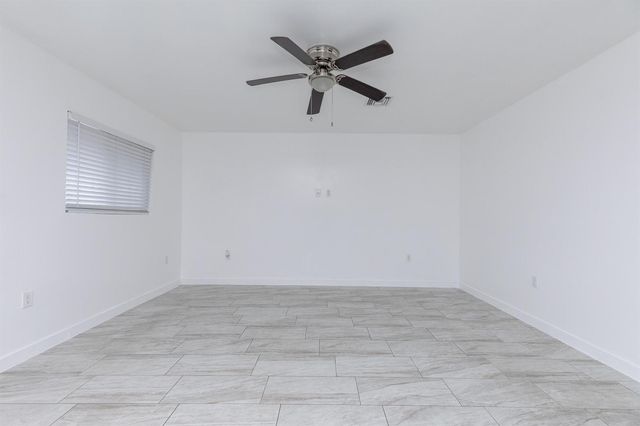 5918 Pierce Street, Hollywood, FL 33021