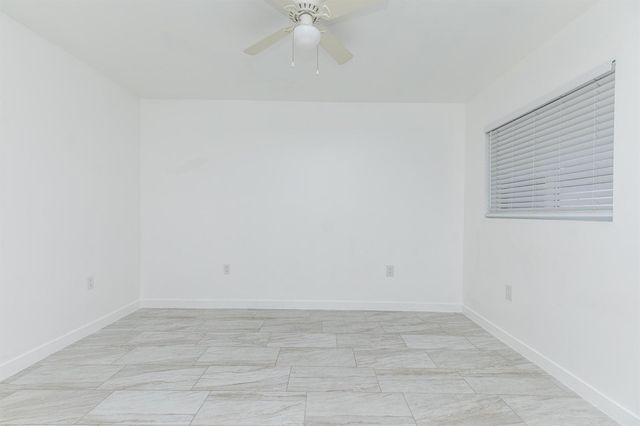 5918 Pierce Street, Hollywood, FL 33021