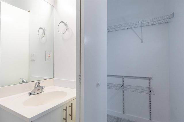 5918 Pierce Street, Hollywood, FL 33021