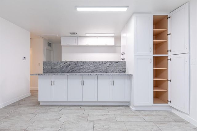 5918 Pierce Street, Hollywood, FL 33021