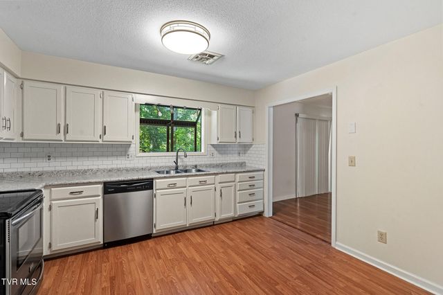 1141 East Timbers 1141, Greeneville, TN 37745
