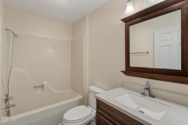 1141 East Timbers 1141, Greeneville, TN 37745