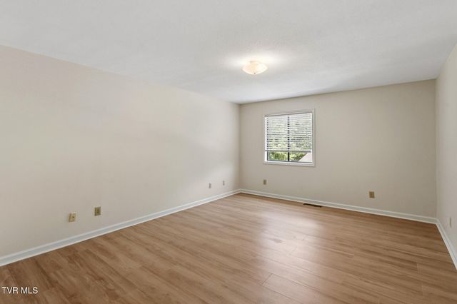 1141 East Timbers 1141, Greeneville, TN 37745