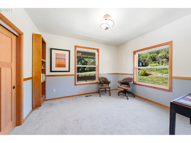 66020 MEISSNER Rd, Deer Island, OR 97054