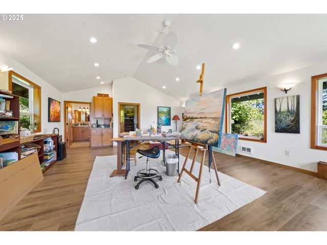 66020 MEISSNER Rd, Deer Island, OR 97054