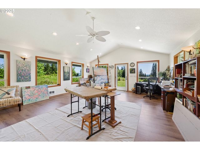 66020 MEISSNER Rd, Deer Island, OR 97054