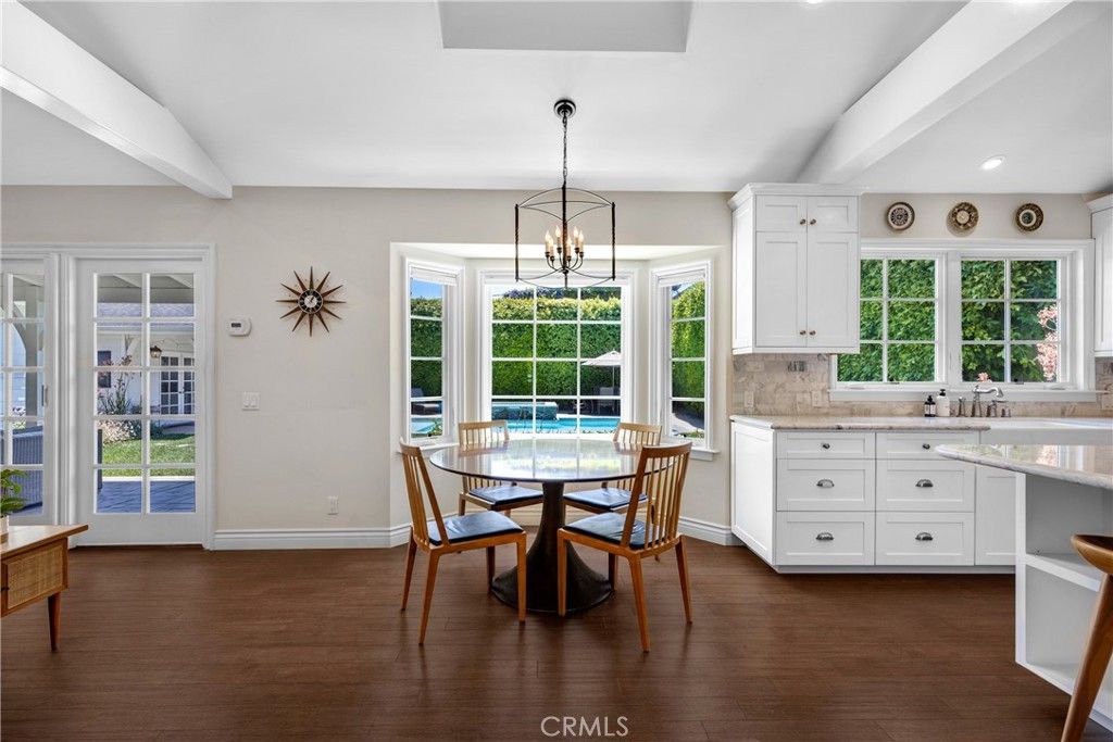 Image 14 of property listing at 11156 Valley Spring Lane, Studio City, CA 91602