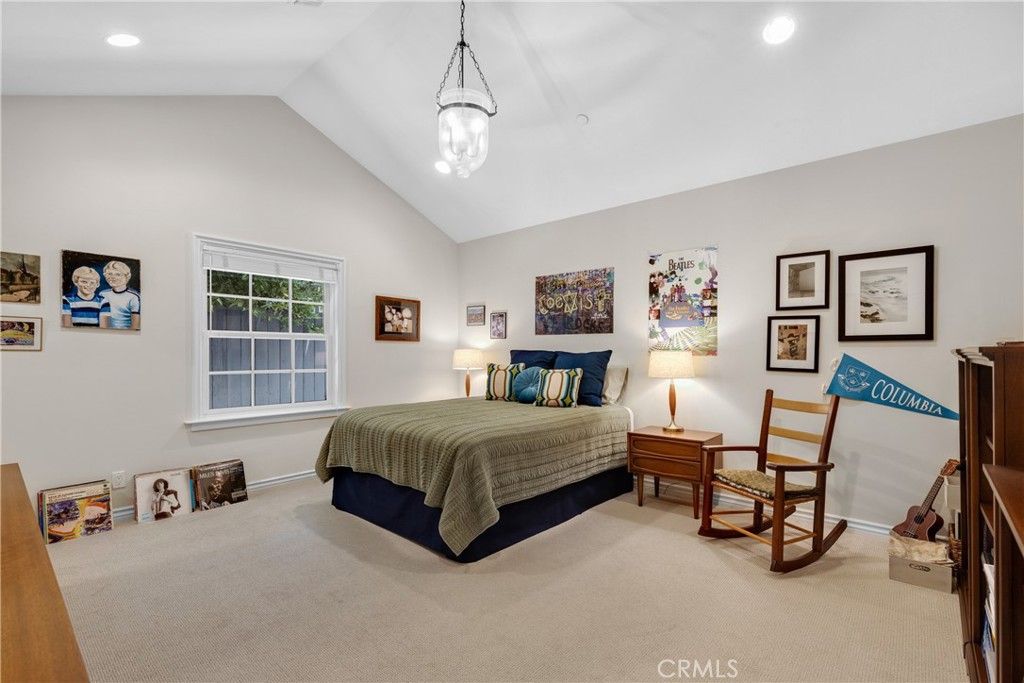 Image 19 of property listing at 11156 Valley Spring Lane, Studio City, CA 91602