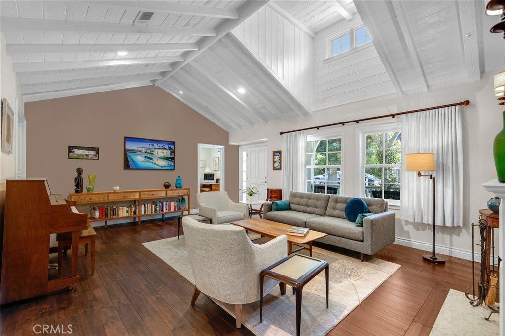 Image 2 of property listing at 11156 Valley Spring Lane, Studio City, CA 91602