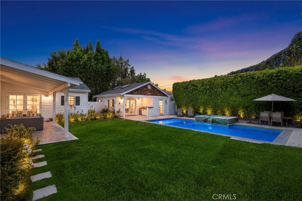 Image 27 of property listing at 11156 Valley Spring Lane, Studio City, CA 91602