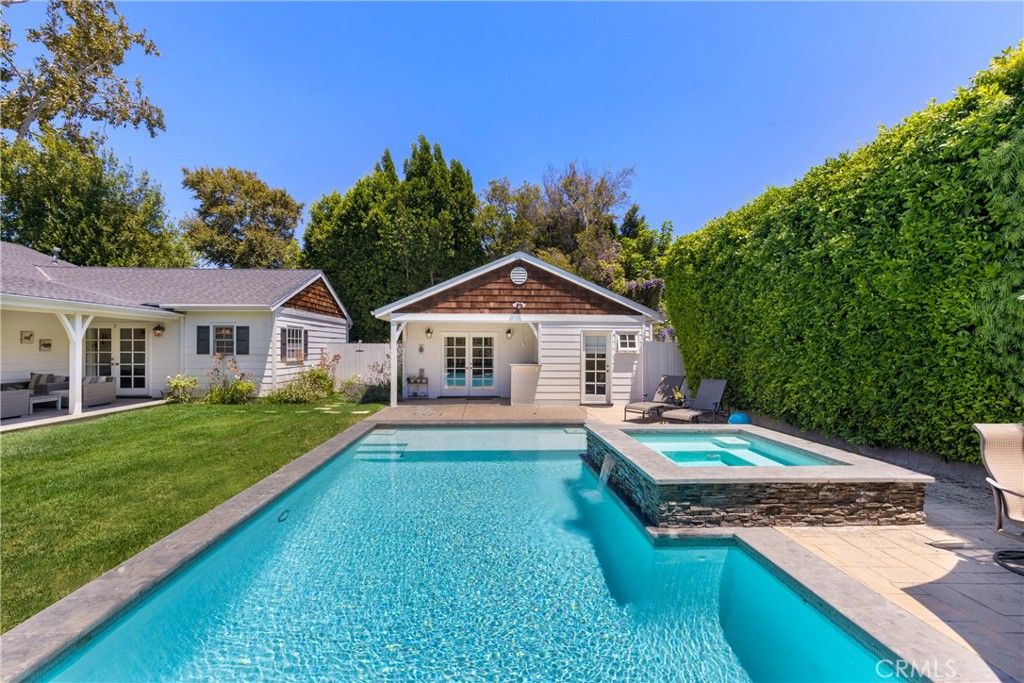 Image 31 of property listing at 11156 Valley Spring Lane, Studio City, CA 91602