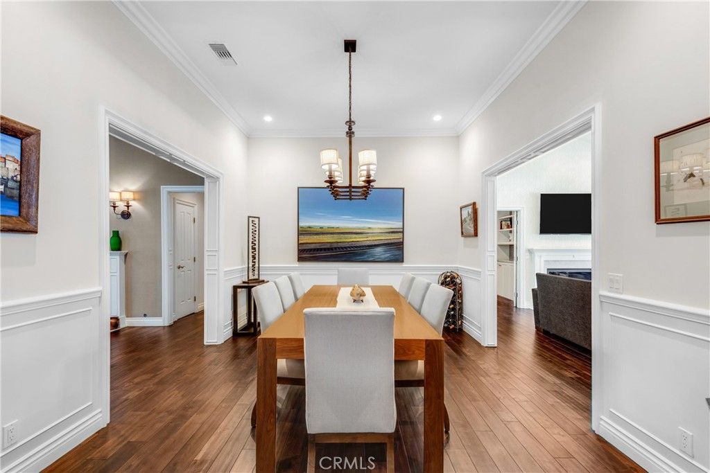 Image 6 of property listing at 11156 Valley Spring Lane, Studio City, CA 91602