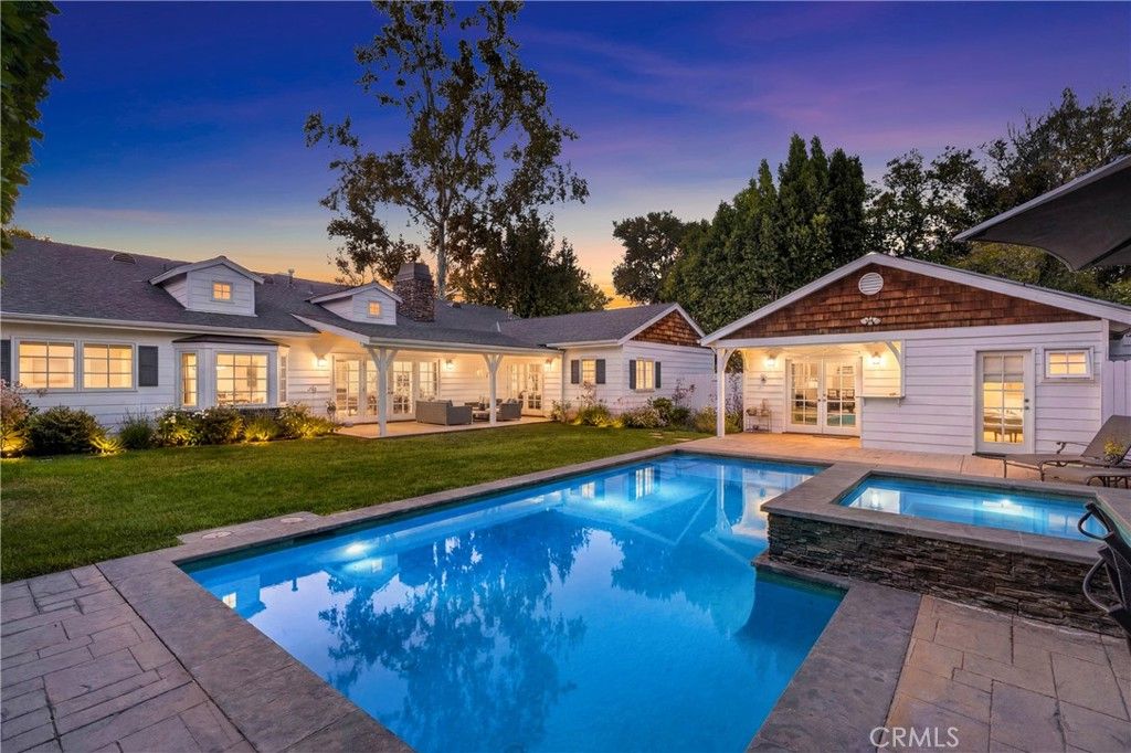 Image 9 of property listing at 11156 Valley Spring Lane, Studio City, CA 91602