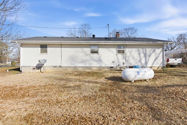 504 E Burford Street, Marshfield, MO 65706