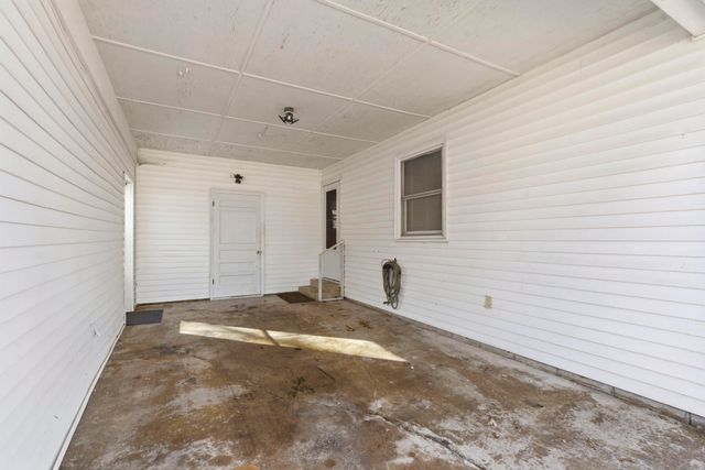 504 E Burford Street, Marshfield, MO 65706