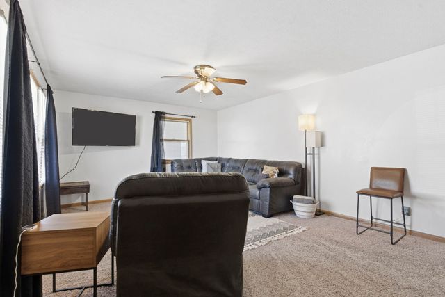 504 E Burford Street, Marshfield, MO 65706