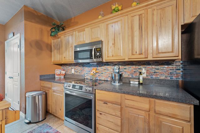439 Stone Mountain, Cresson, TX 76035