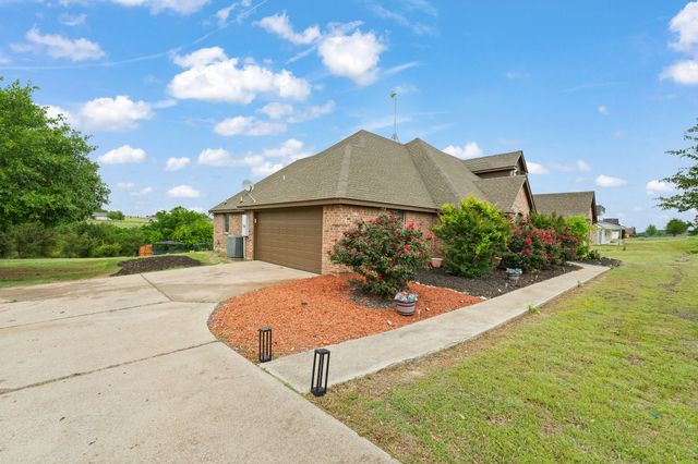 439 Stone Mountain, Cresson, TX 76035