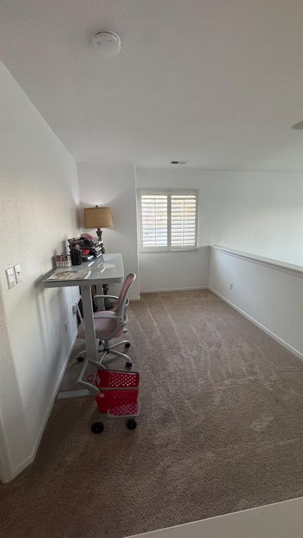 Image 19 of property listing at 2174 W Picadilly Lane, Hanford, CA 93230