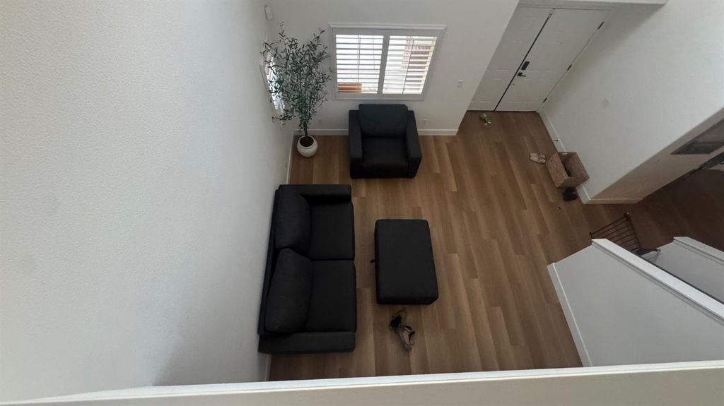 Image 21 of property listing at 2174 W Picadilly Lane, Hanford, CA 93230