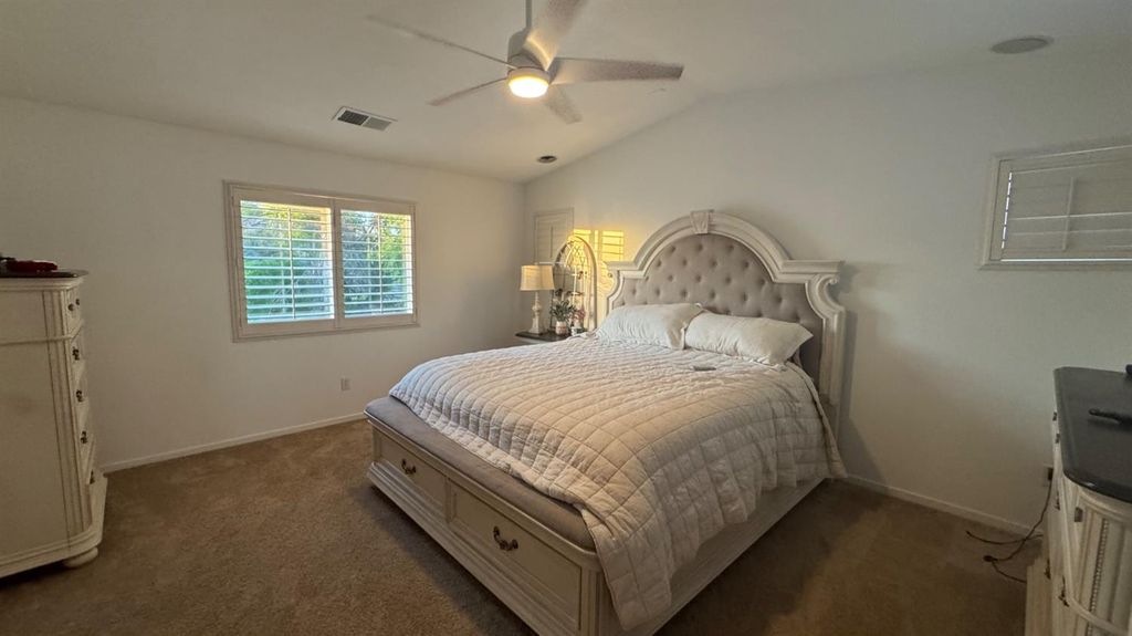 Image 22 of property listing at 2174 W Picadilly Lane, Hanford, CA 93230