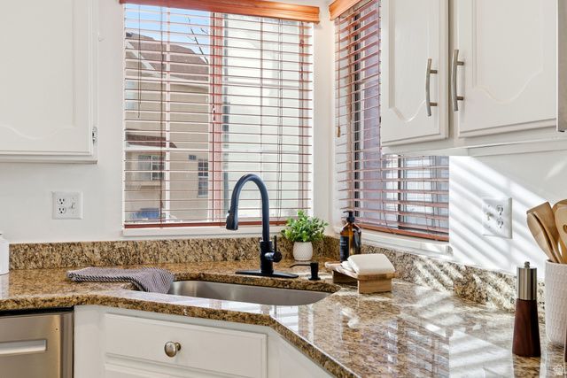 2679 W BUILDERS DR, Taylorsville, UT 84118