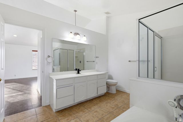 2679 W BUILDERS DR, Taylorsville, UT 84118