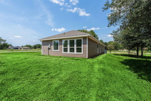 702 Azalea Street, Waller, TX 77484