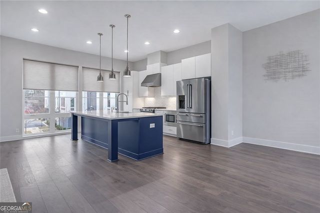 687 Banton Drives NW, Atlanta, GA 30318