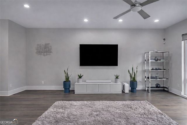 687 Banton Drives NW, Atlanta, GA 30318