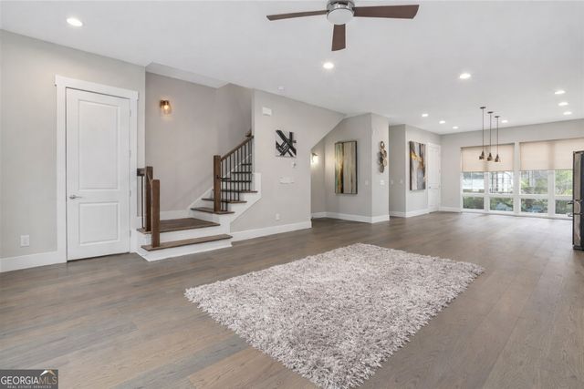 687 Banton Drives NW, Atlanta, GA 30318