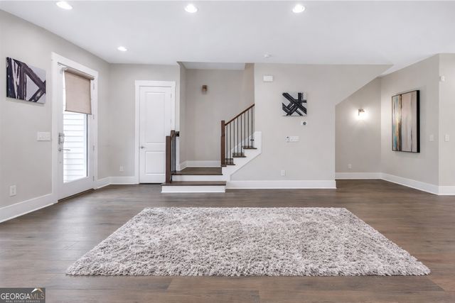 687 Banton Drives NW, Atlanta, GA 30318