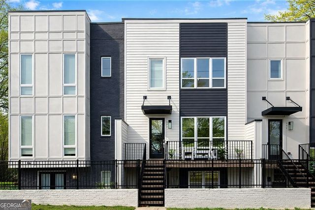 687 Banton Drives NW, Atlanta, GA 30318