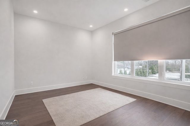 687 Banton Drives NW, Atlanta, GA 30318