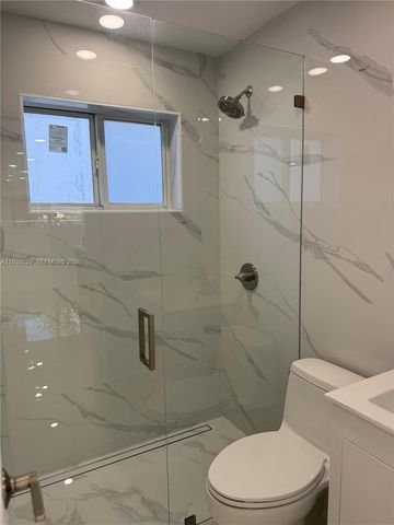 6091 SW 64th Ter, South Miami, FL 33143