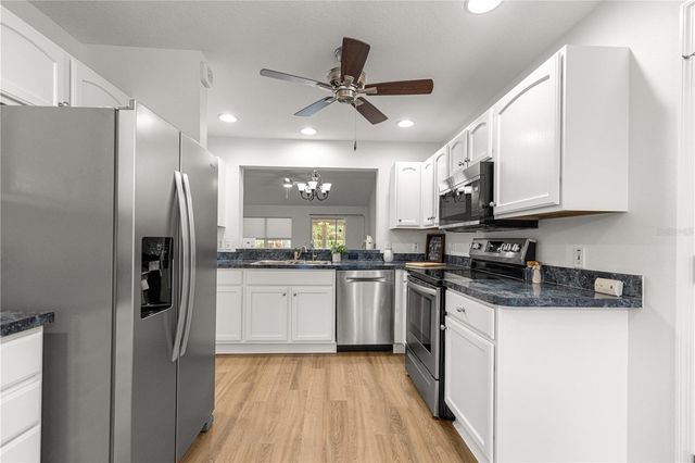 1134 SALIDO AVENUE, Lady Lake, FL 32159