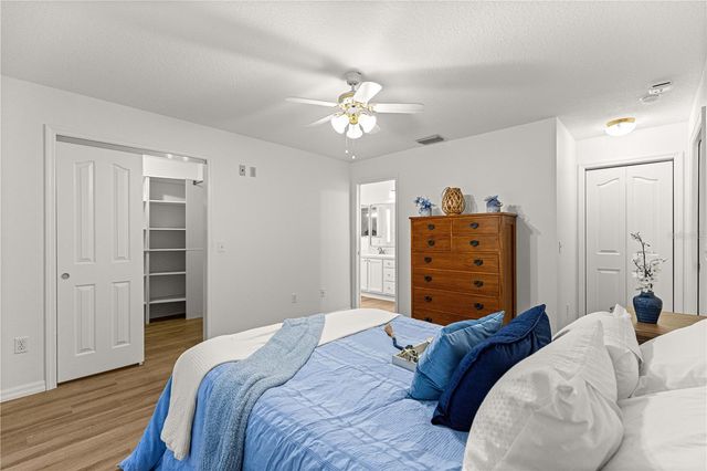 1134 SALIDO AVENUE, Lady Lake, FL 32159